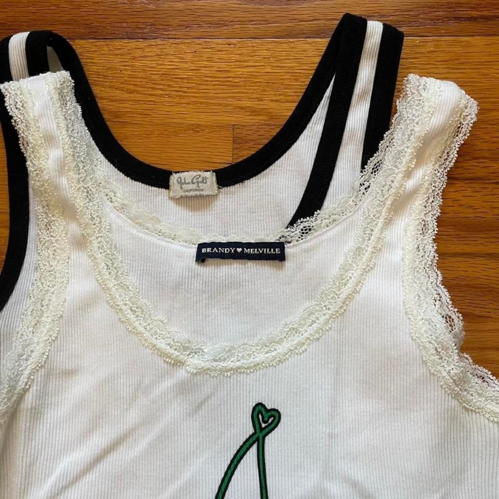 Lot of 2 White Graphic Tanks Retro Fruit Classic Car Preppy Twee Casual SIze S - Picture 3 of 4